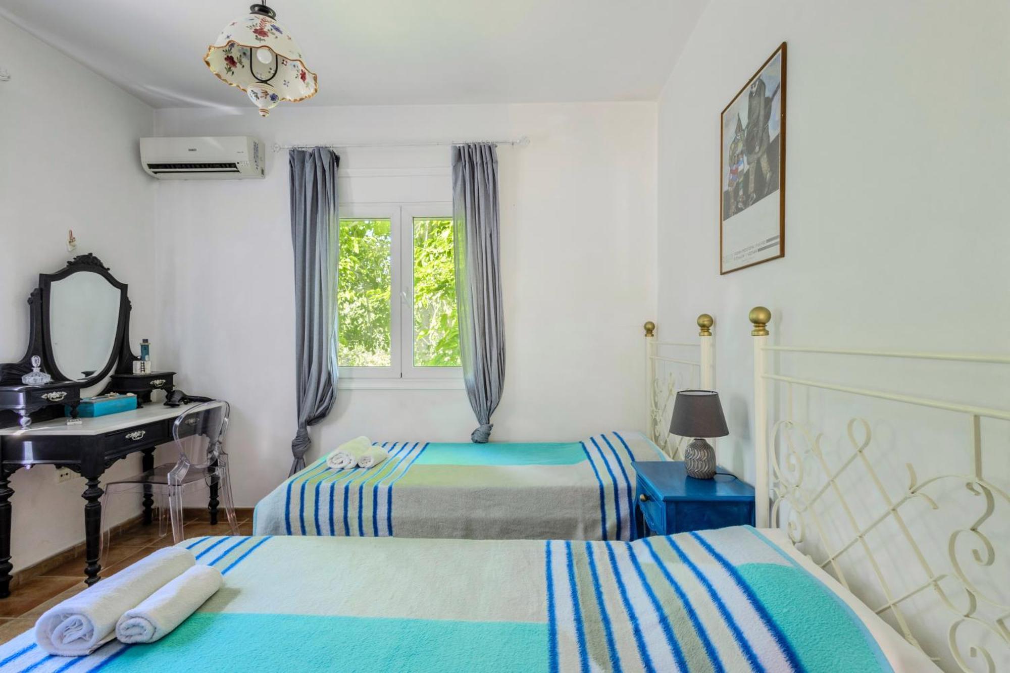 Villa Lefka Melikia